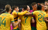 World Cup 2022: Pháp thua trận; Australia lần đầu tiên vào vòng 1/8