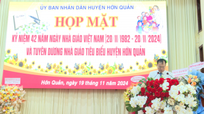 Huyện Hớn Quản tổ chức họp mặt kỷ niệm 42 năm ngày nhà giáo Việt Nam