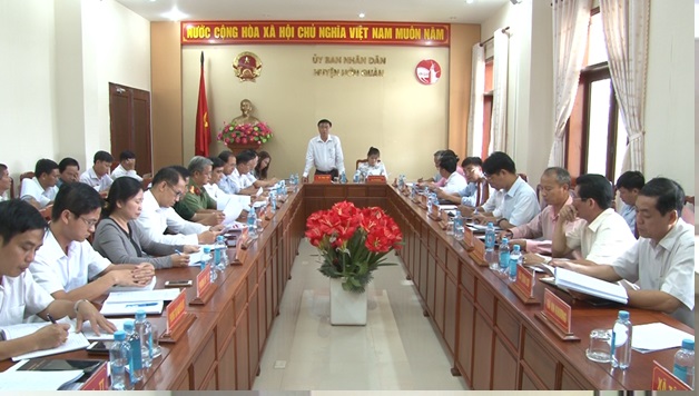 Vũ Long Sơn, Chủ tịch UBND huyện phát biểu tại hội nghị