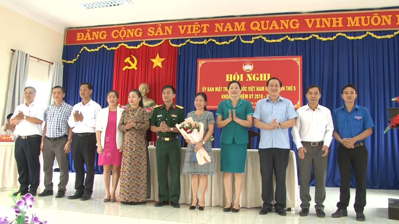 Lê Thị Mỹ Linh, hiệp thương giữ chức Chủ tịch Mặt trận Tổ quốc Việt Nam huyện Hớn Quản khóa III, nhiệm kỳ 2019 – 2024