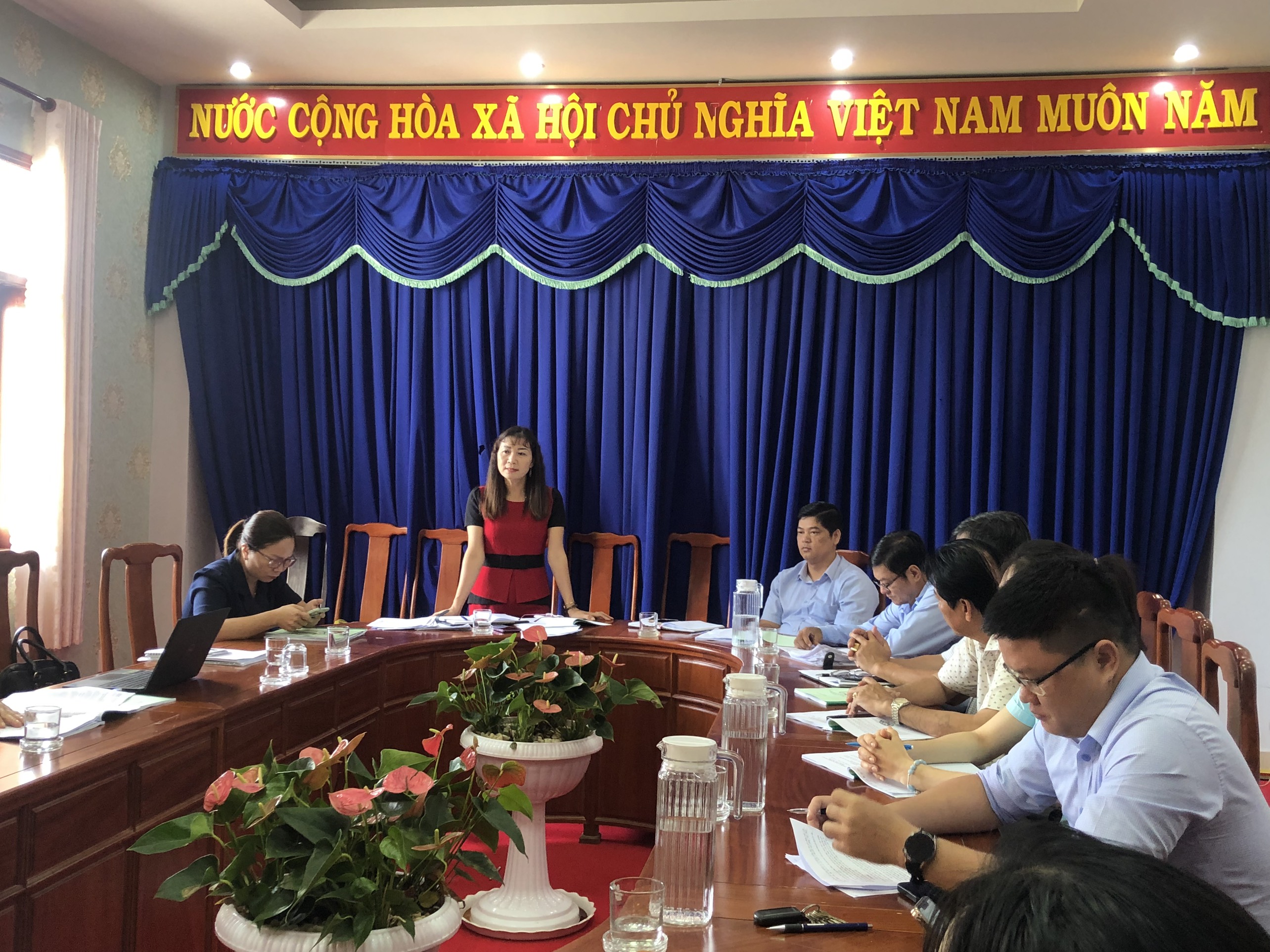Bà Nguyễn Thị Ngọc Hoa   PTP QLVH Sở VHTT&DL phát biểu tại buổi làm việc