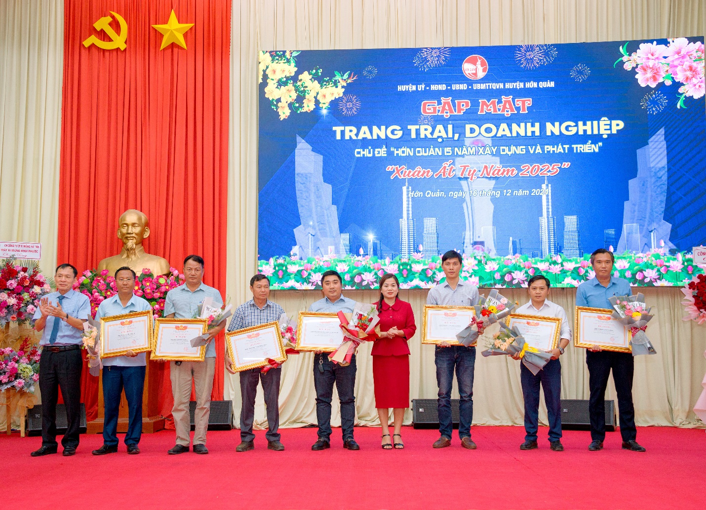 HỚN QUẢN TỔ CHỨC GẶP MẶT DOANH NGHIỆP, TRANG TRẠI NĂM 2024