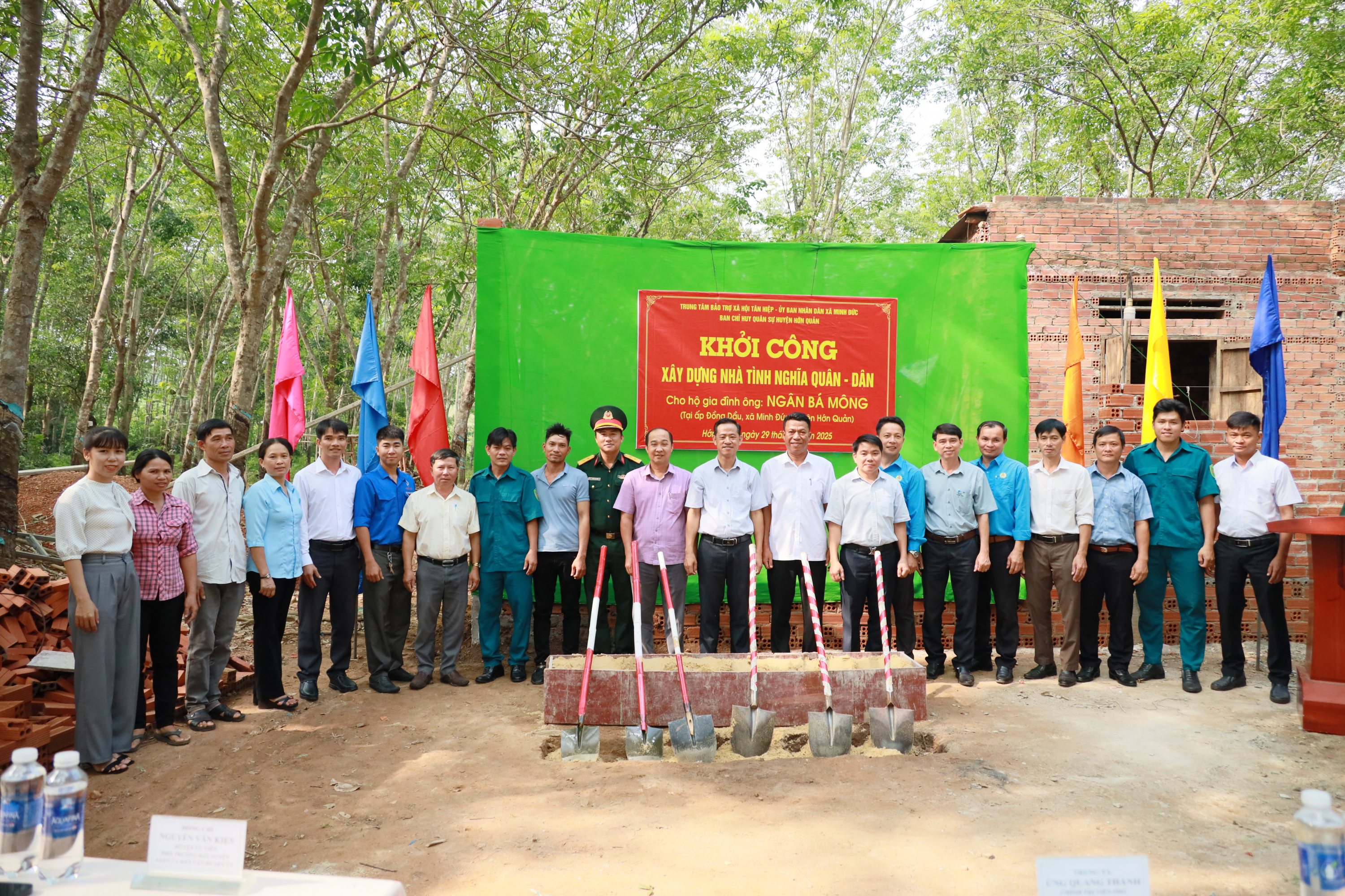 KHỞI CÔNG XÂY DỰNG NHÀ TÌNH NGHĨA QUÂN - DÂN NĂM 2025